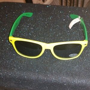 Blue Crown DC Retro Colorblock Wayfarer Sunglasses